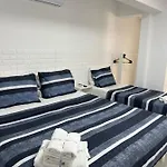 White Oda ve Kahvaltı Küçükköy