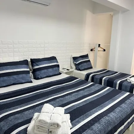 White Couette-café Küçükköy