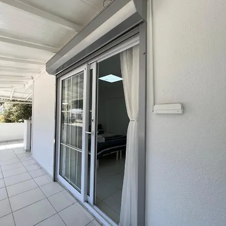 White * Küçükköy